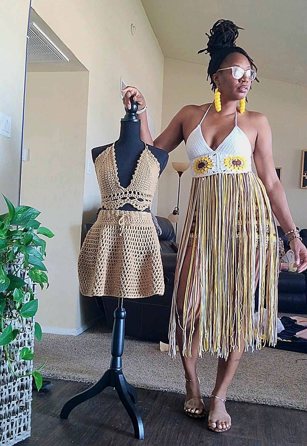 White Halter w/ Fringes Sunflower Set