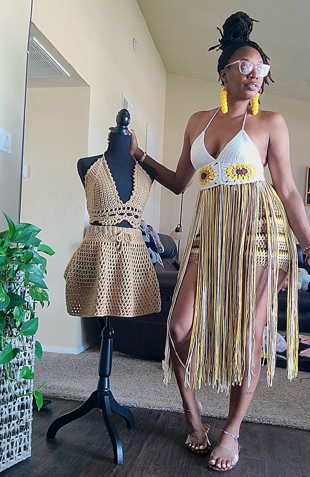 White Halter w/ Fringes Sunflower Set